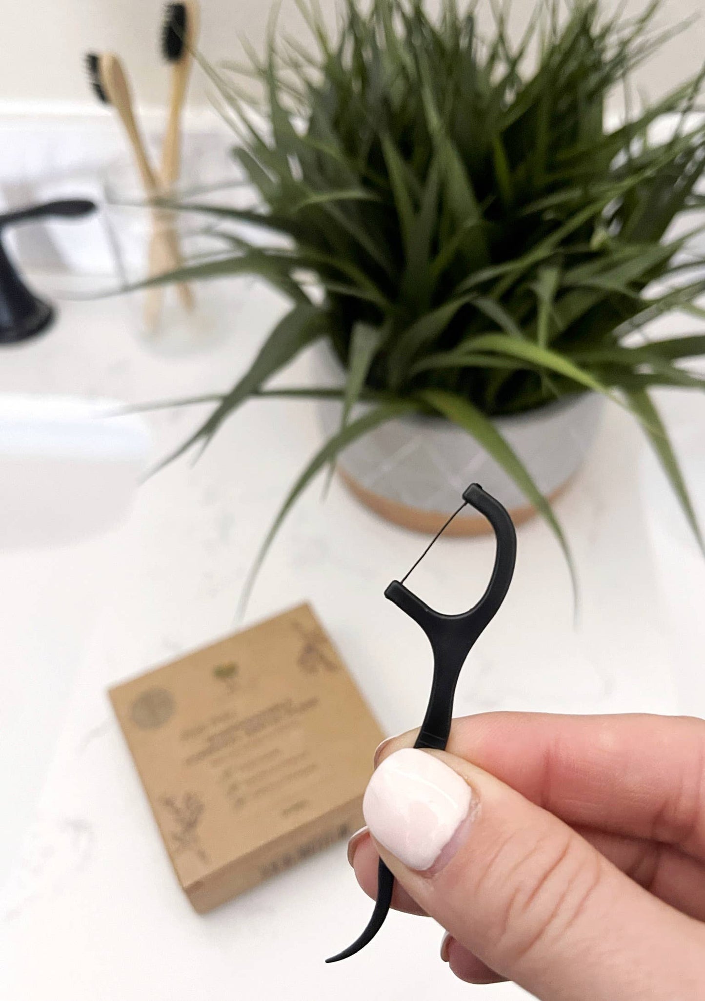 Biodegradable Floss Picks | Eco-Friendly &amp; Vegan